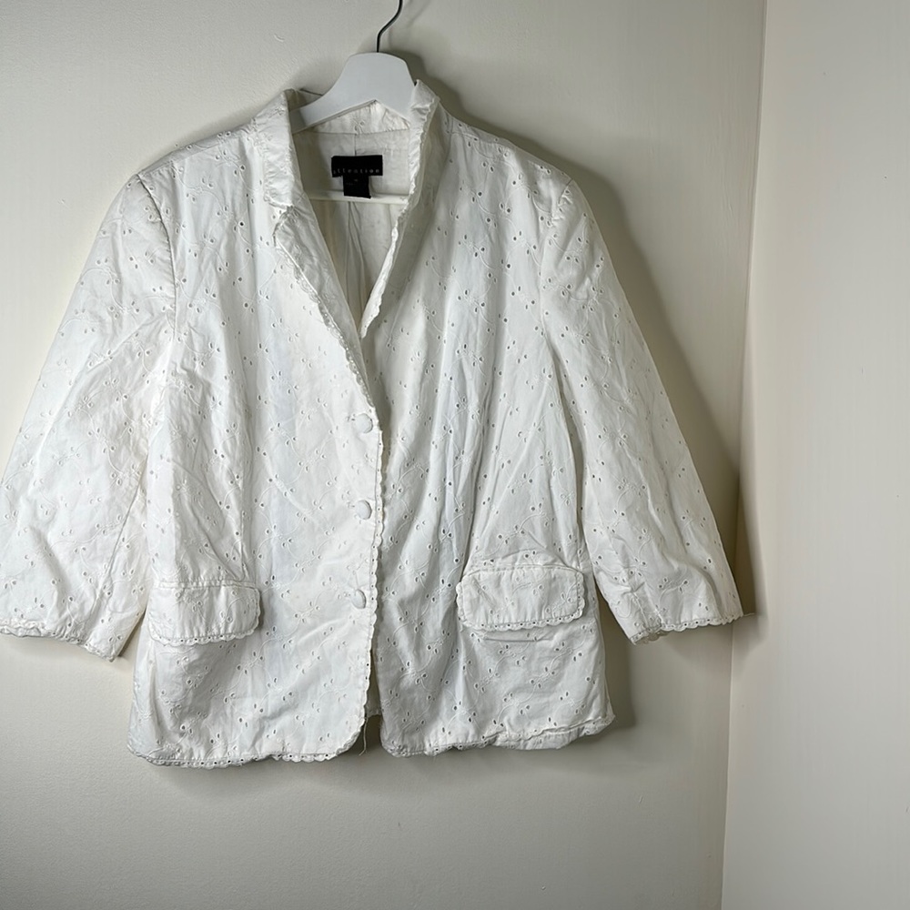 Attention white floral women blazer size 16